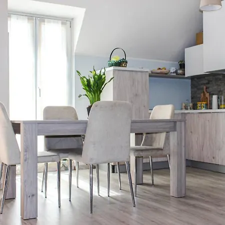 Gugliemo Apartment Desenzano del Garda